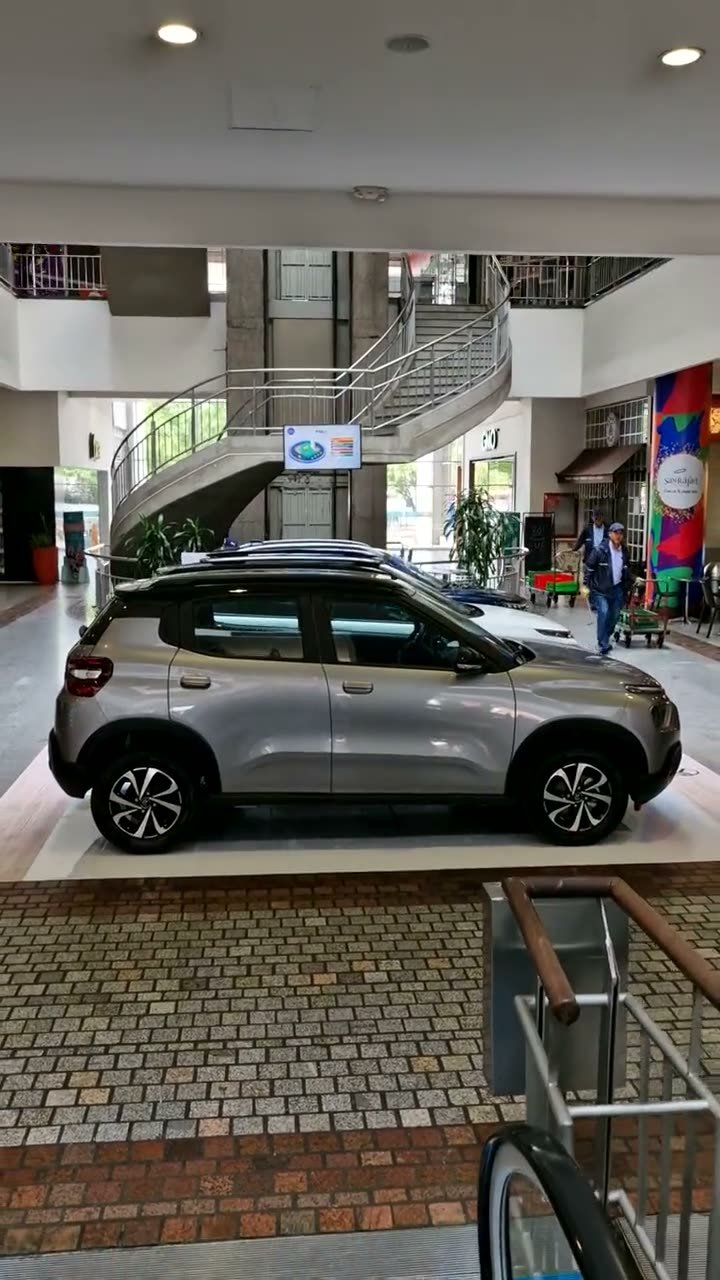 Recorrido en video por la exhibición Suzuki y Citroën